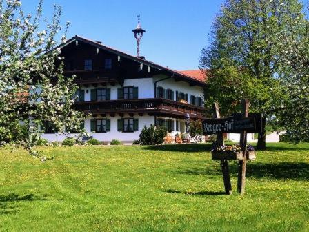 Hotel Berger-Hof Grabenstätt Exterior foto